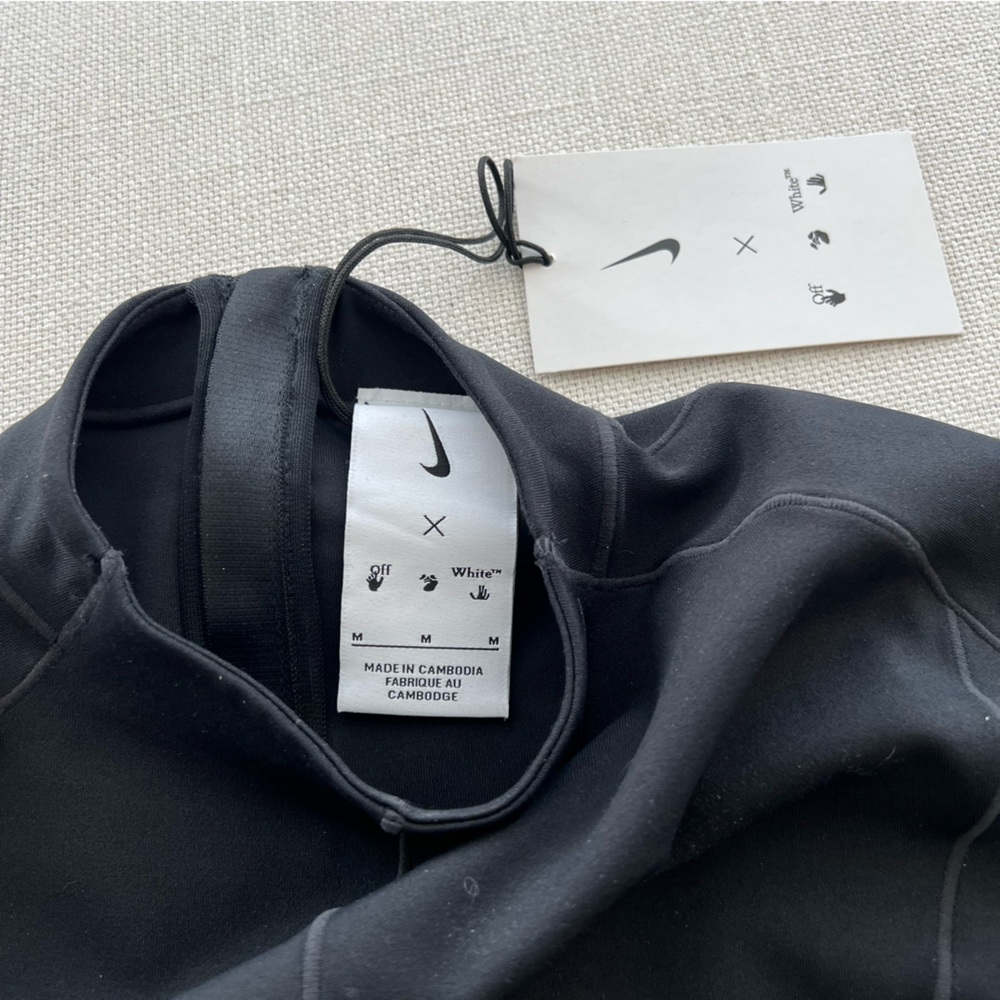NIKE x OFF-WHITE™ • Long Sleeve Half Zip Top - Picture 11 of 11